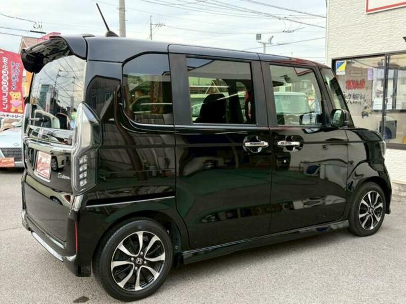 N BOX CUSTOM