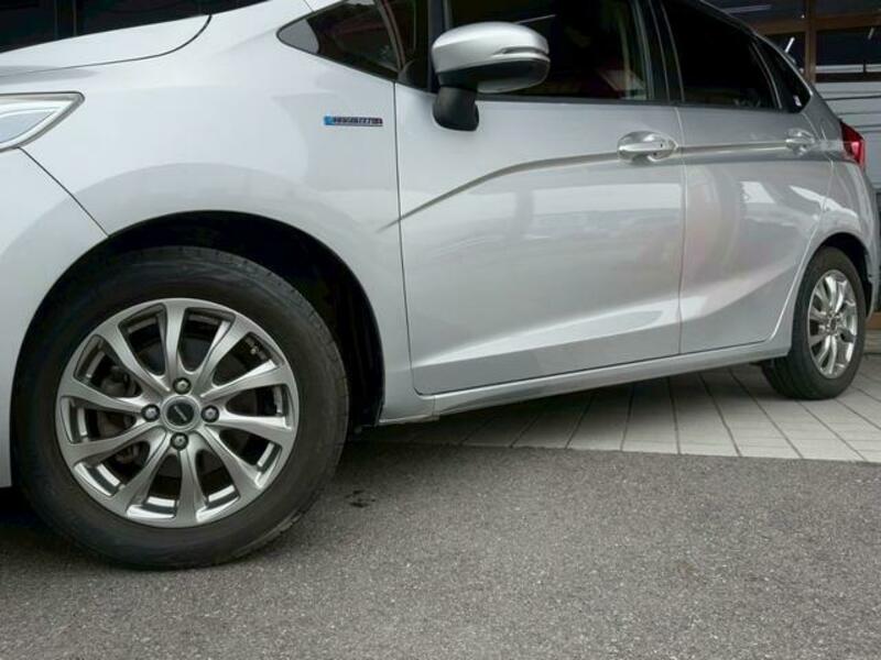 FIT HYBRID