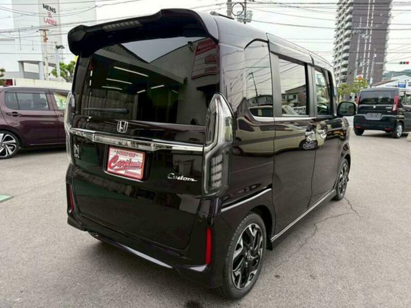 N BOX CUSTOM