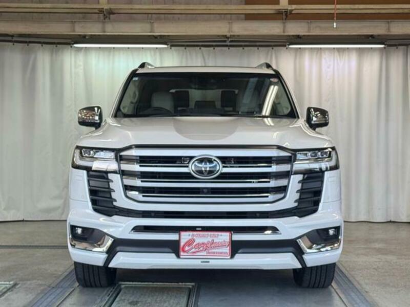 LAND CRUISER