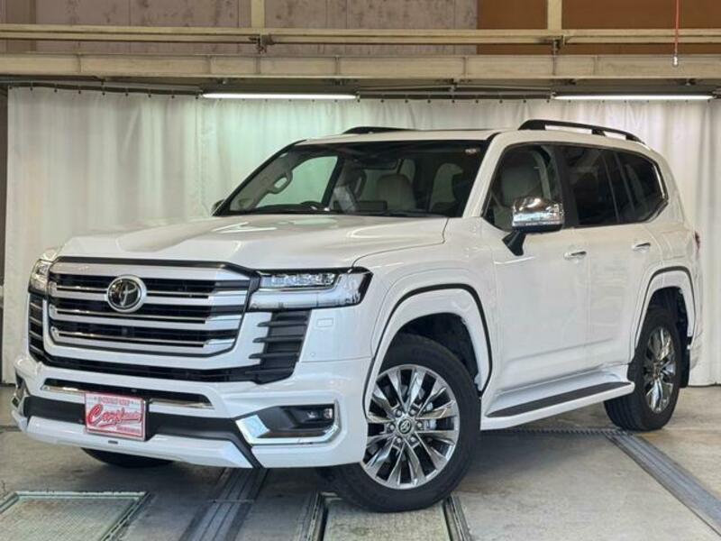 LAND CRUISER