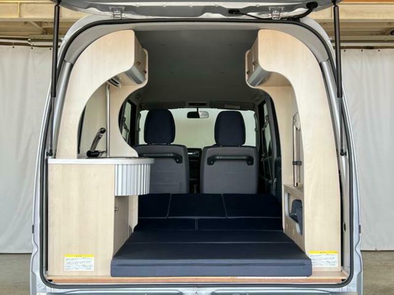 MINICAB VAN