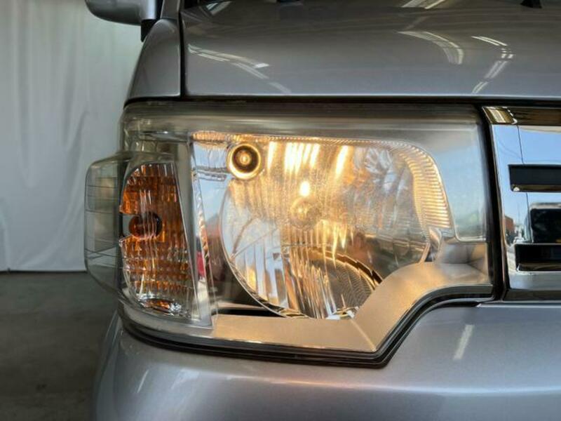 MINICAB VAN