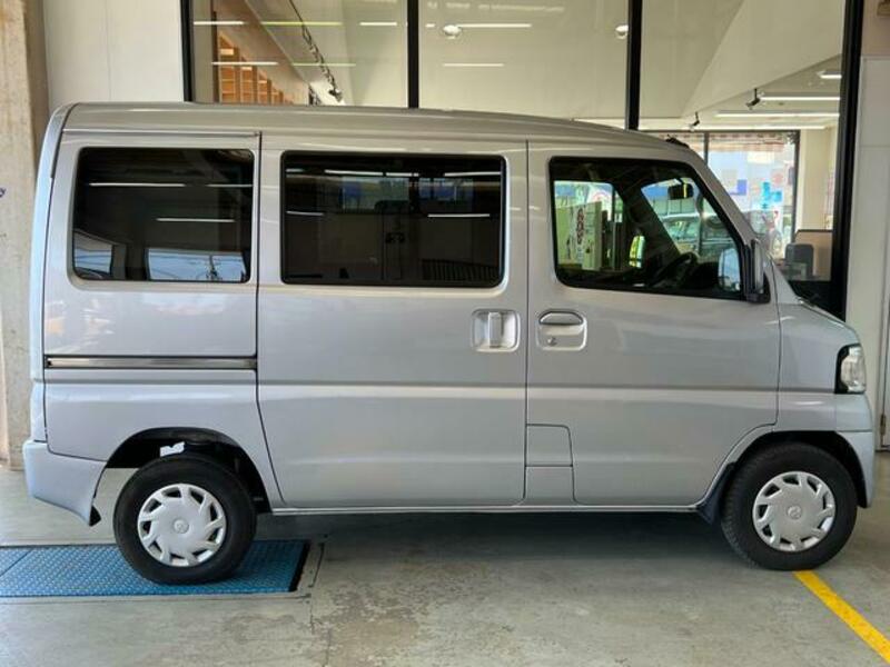MINICAB VAN