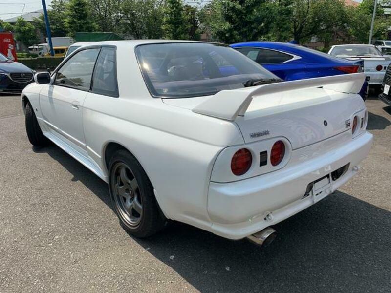 SKYLINE