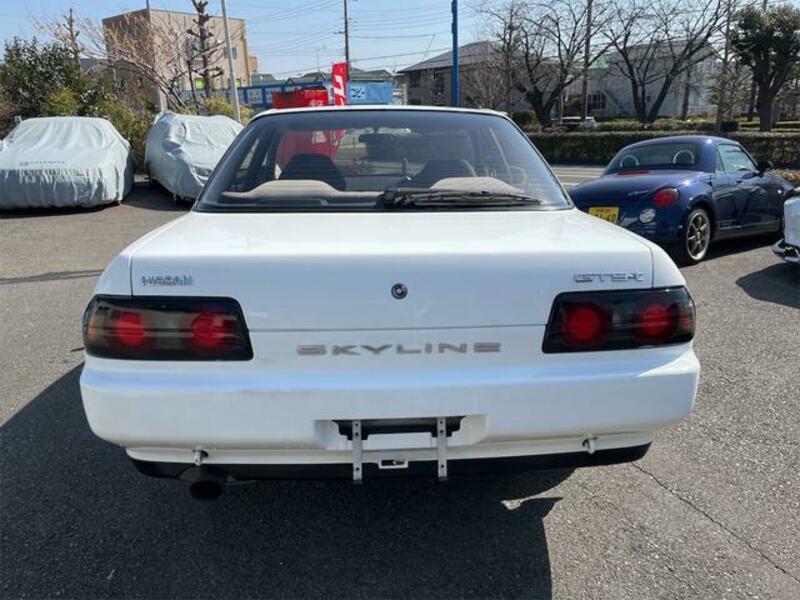 SKYLINE