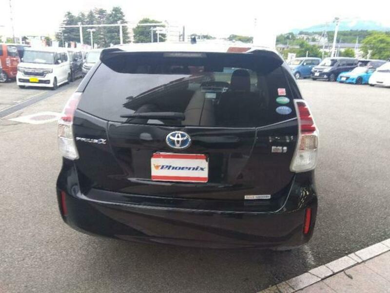 PRIUS ALPHA