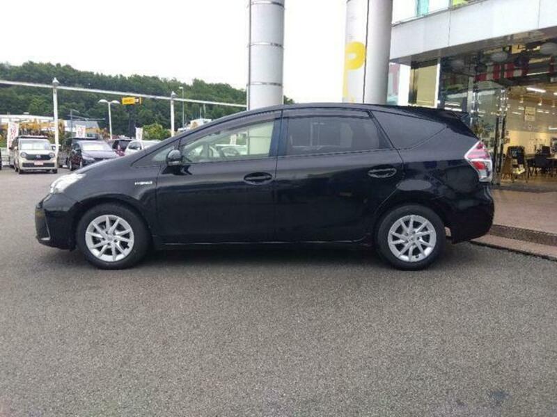 PRIUS ALPHA