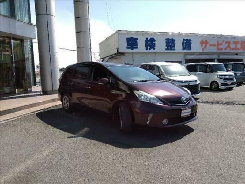 PRIUS ALPHA