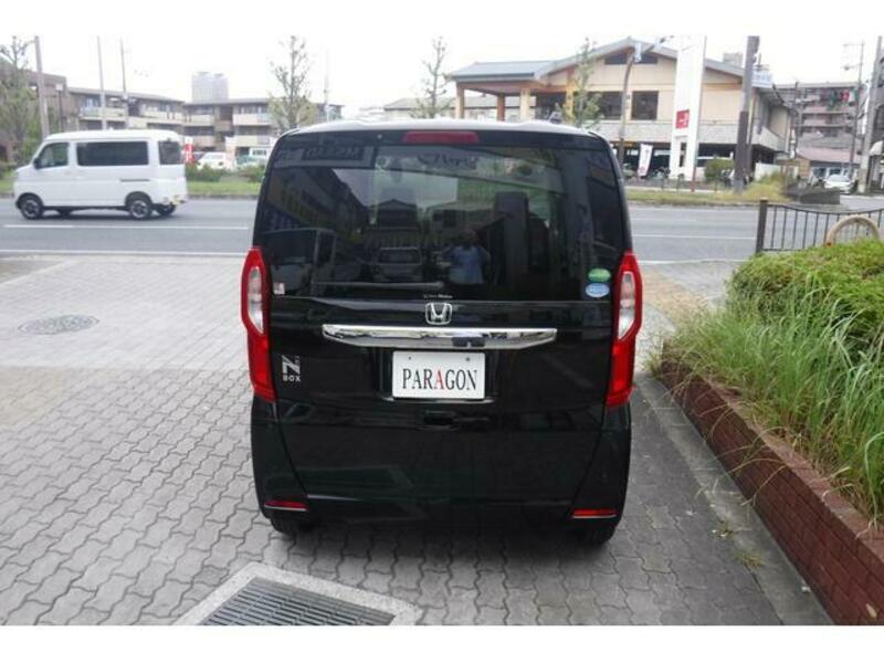 N BOX