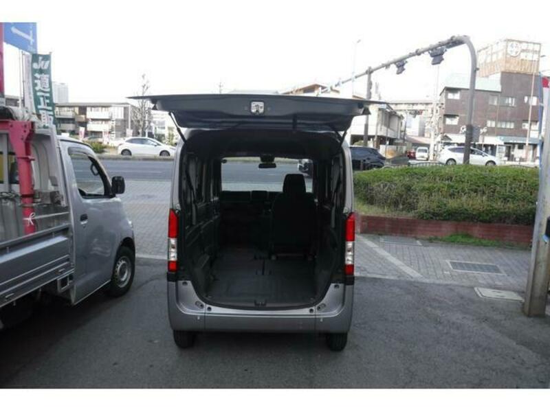 N-VAN