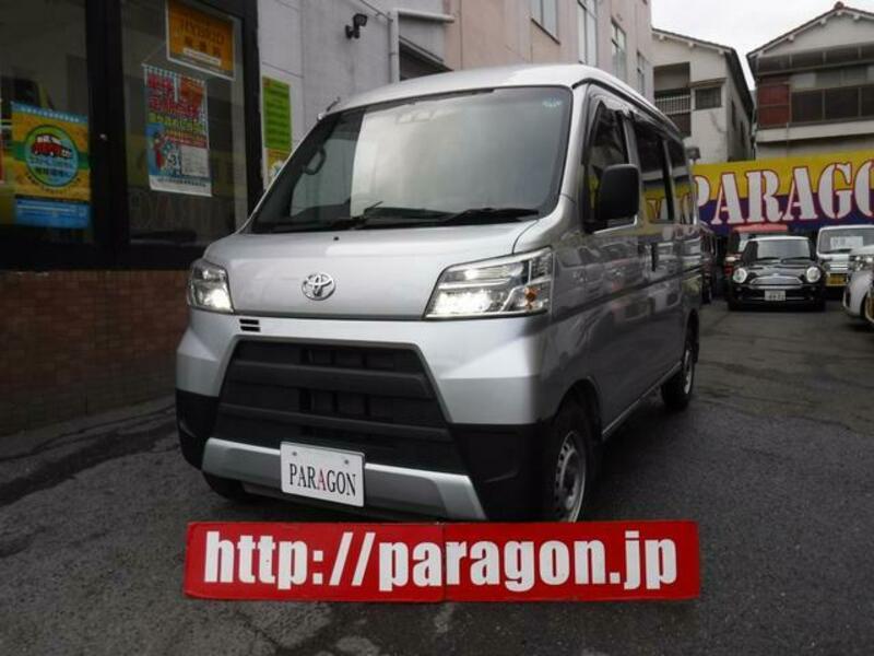 TOYOTA PIXIS VAN