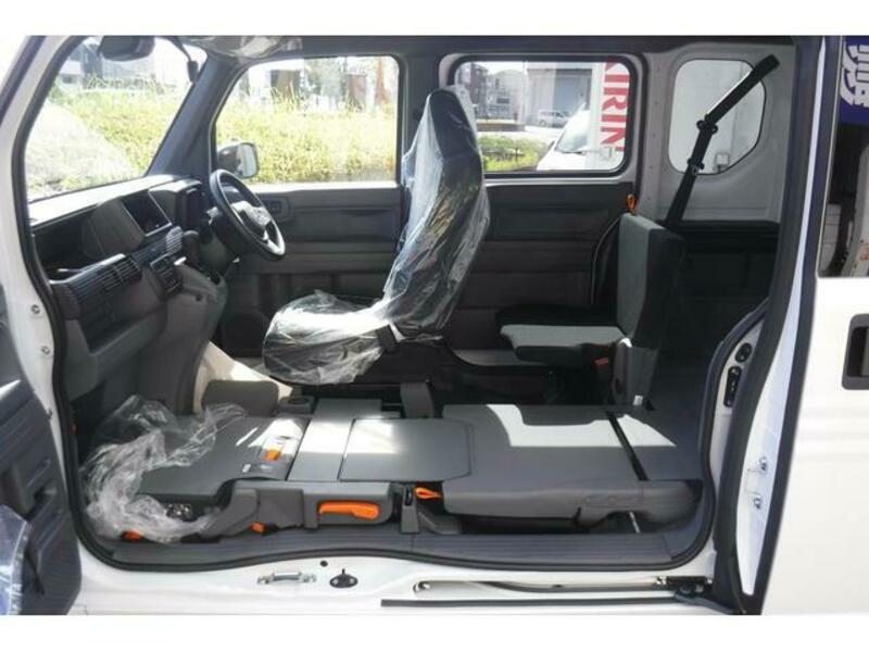 N-VAN