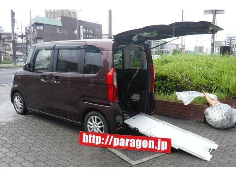 HONDA N BOX