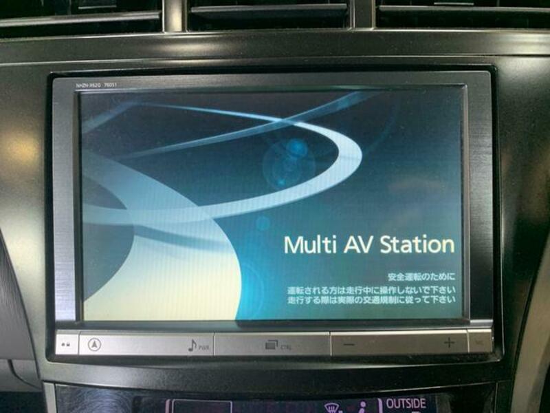 PRIUS ALPHA