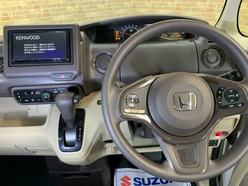N BOX