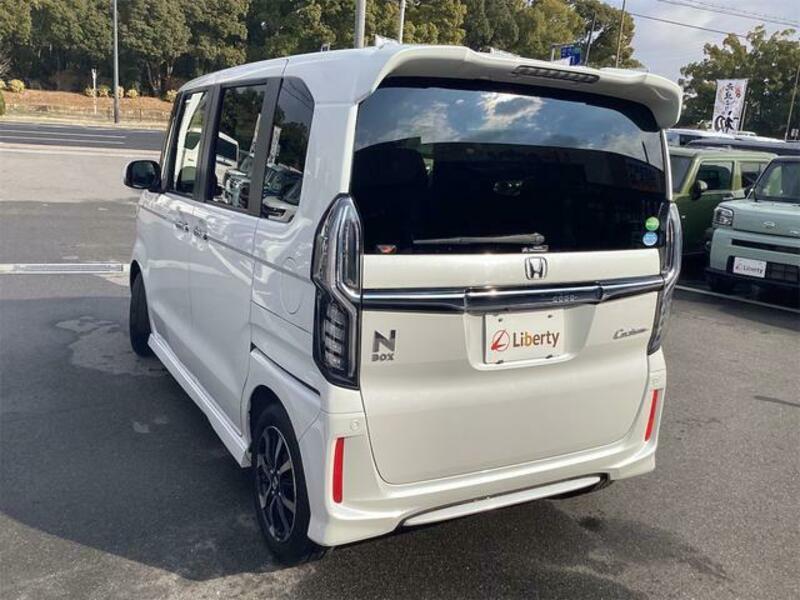 N BOX CUSTOM