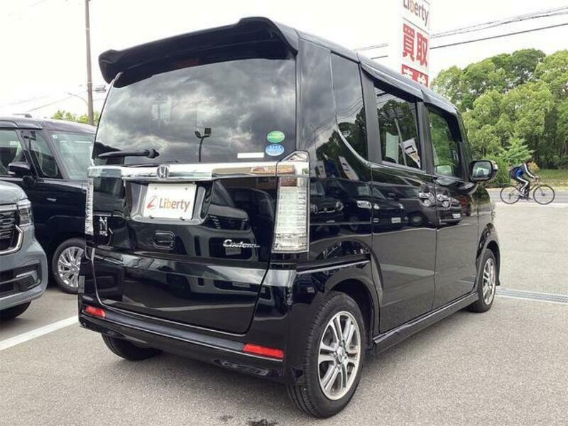 N BOX CUSTOM