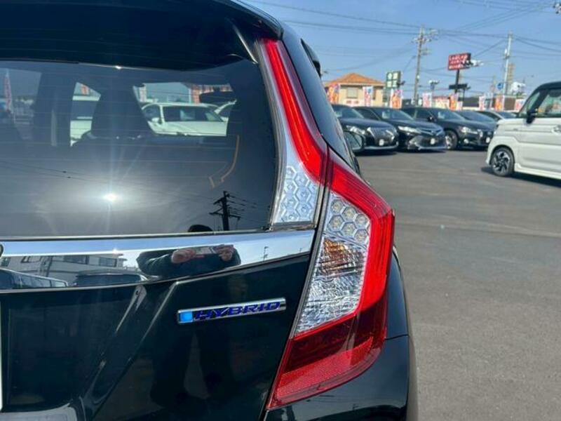 FIT HYBRID