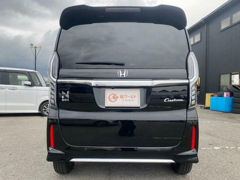N BOX CUSTOM