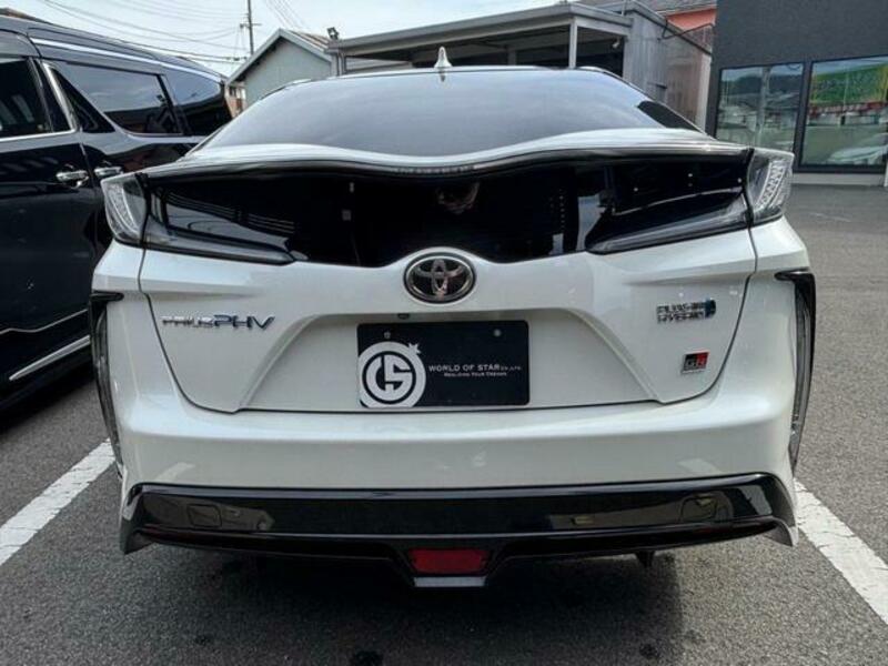 PRIUS PHV