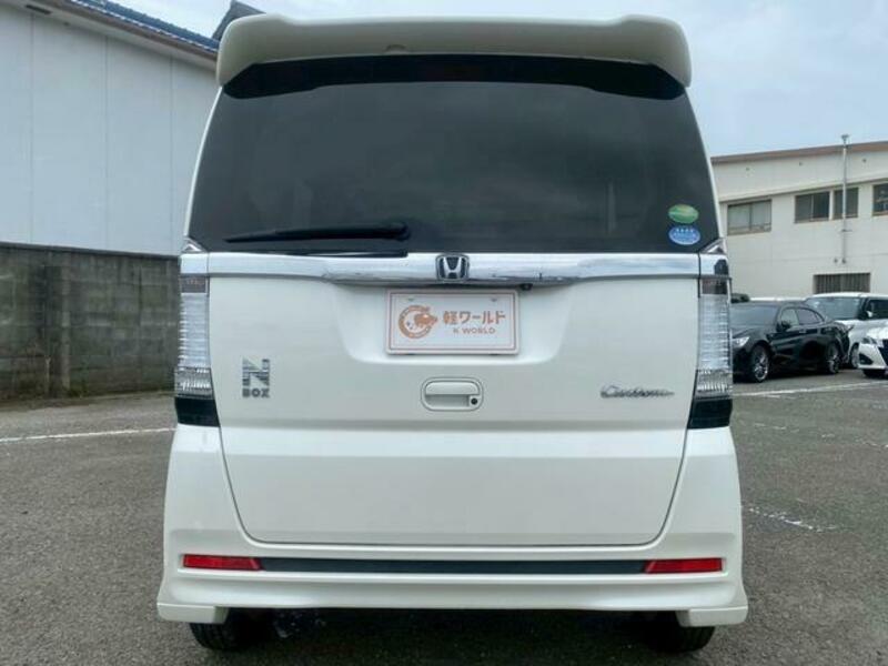N BOX CUSTOM