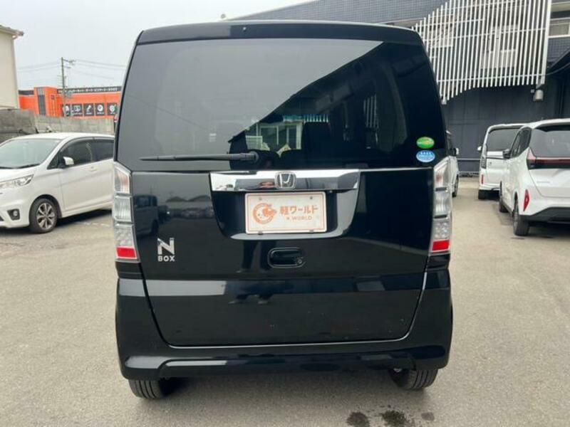 N BOX