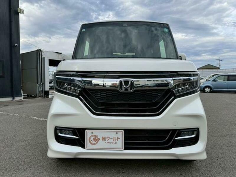 N BOX CUSTOM