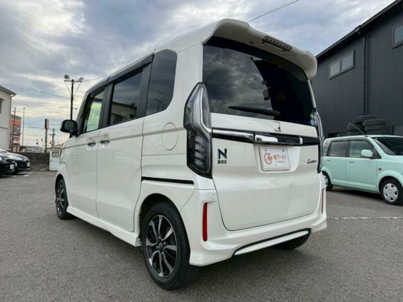 N BOX CUSTOM
