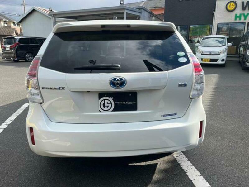 PRIUS ALPHA