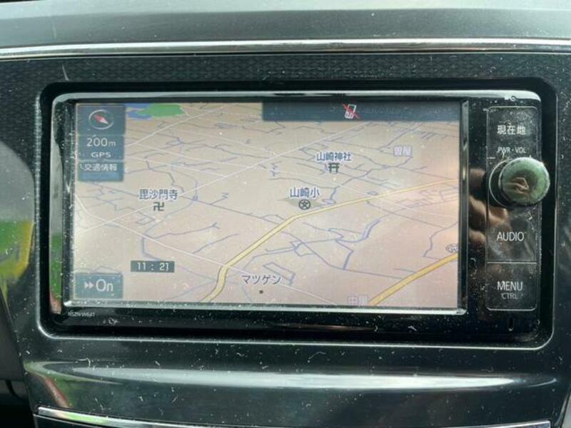 PRIUS ALPHA