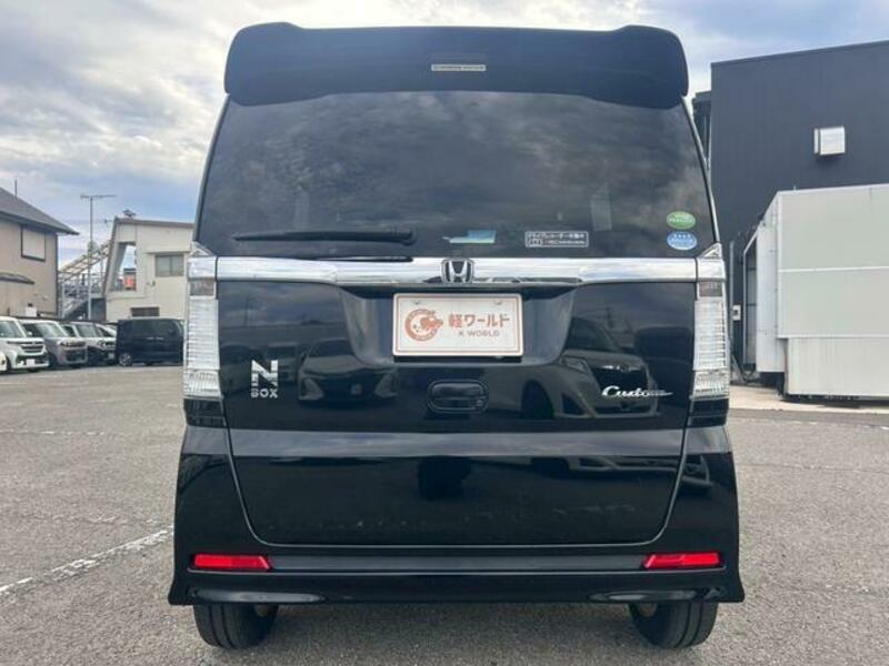 N BOX CUSTOM