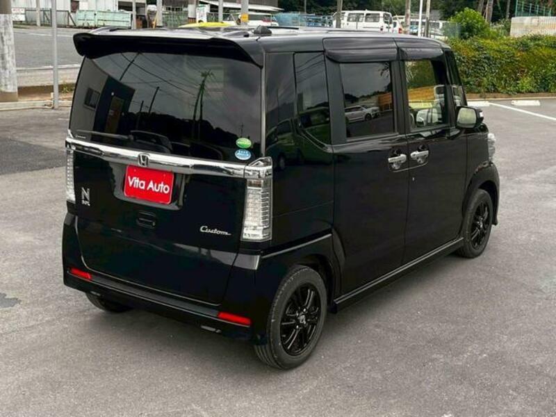 N BOX CUSTOM