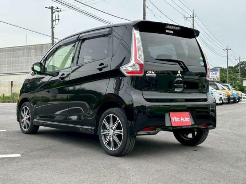 EK CUSTOM