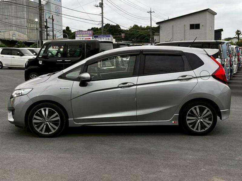 FIT HYBRID