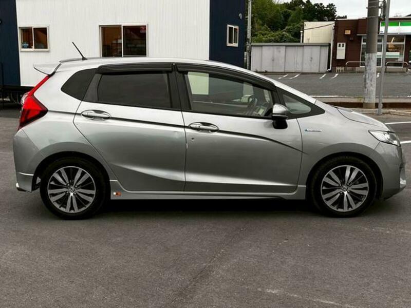 FIT HYBRID