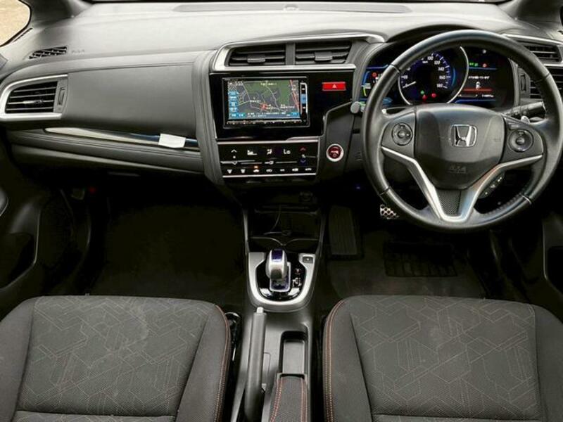 FIT HYBRID