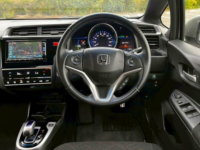 FIT HYBRID