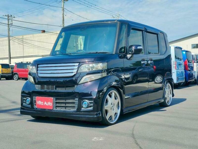 N BOX CUSTOM