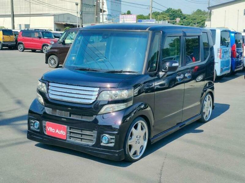 N BOX CUSTOM