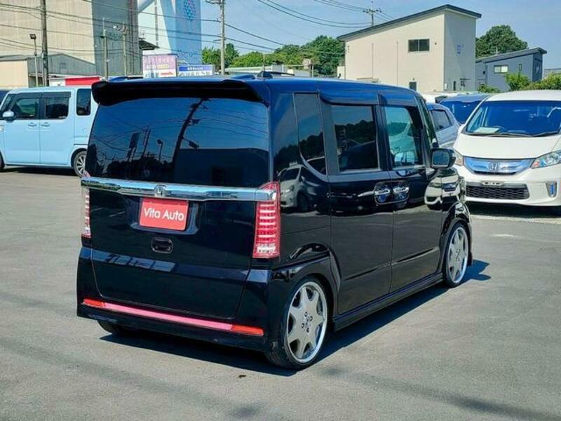 N BOX CUSTOM
