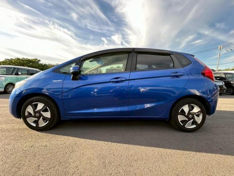 FIT HYBRID