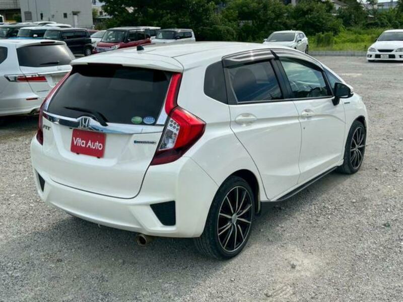 FIT HYBRID