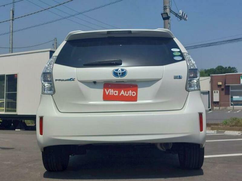 PRIUS ALPHA