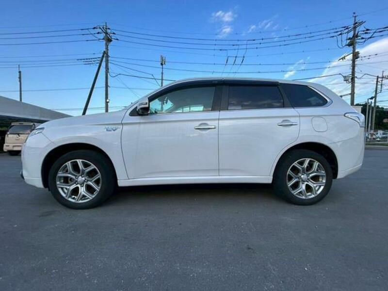 OUTLANDER PHEV