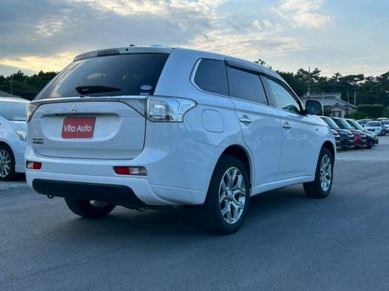 OUTLANDER PHEV