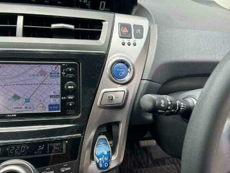 PRIUS ALPHA