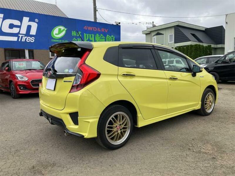 FIT HYBRID
