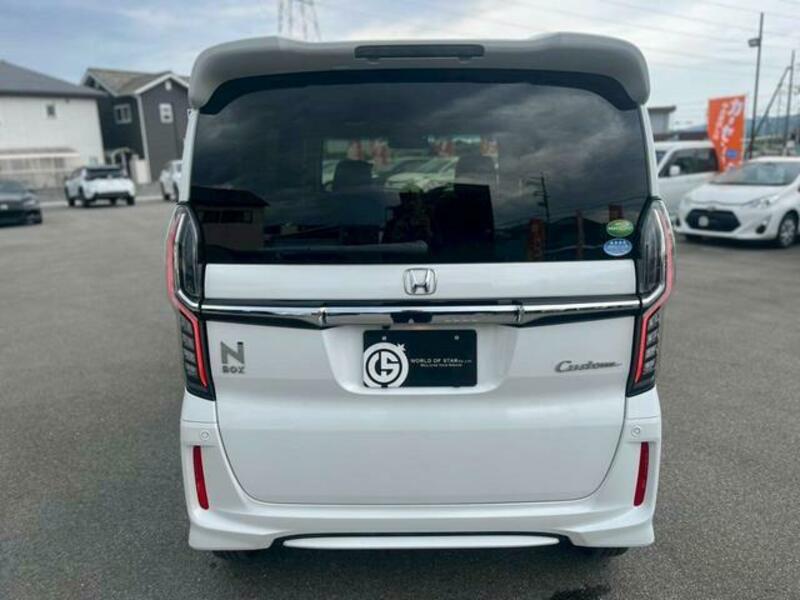 N BOX CUSTOM