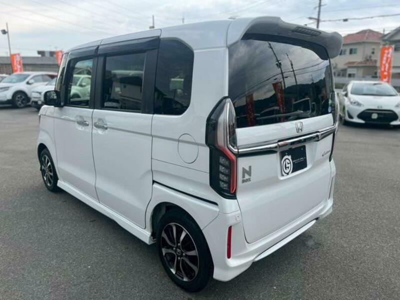 N BOX CUSTOM